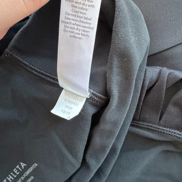 athleta salutation 7/8 tight in powervita - Picture 10 of 11